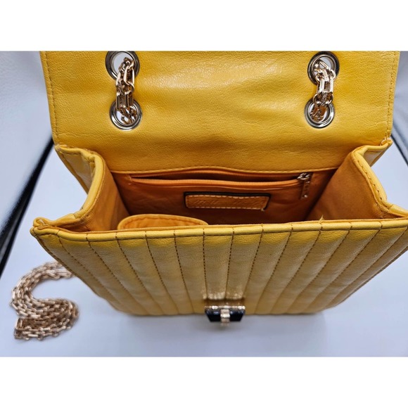 Mellow World Paola Yellow Quilted Turnlock Chain Handle Purse Bag‎ Handbag - Picture 4 of 12